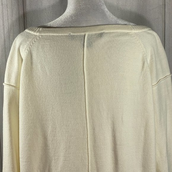 NWOT FRENCH CONNECTION Cream Boxy Cut Oversized Sweater Medium - Picture 5 of 7